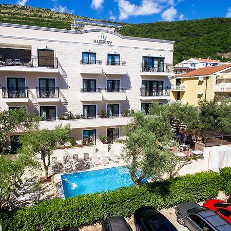 Hotel Harmony By Aycon Petrovac Luaran gambar