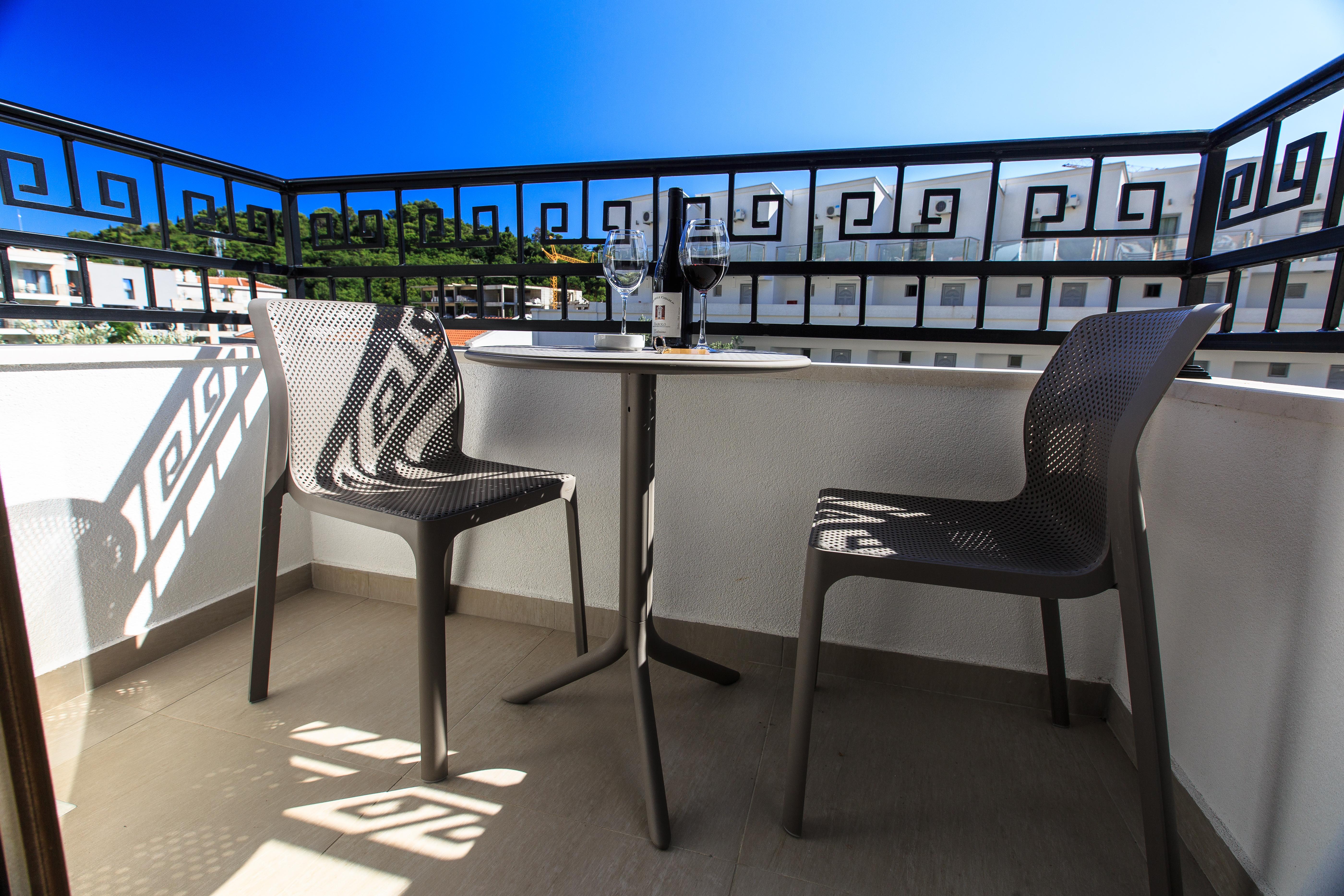 Hotel Harmony By Aycon Petrovac Luaran gambar