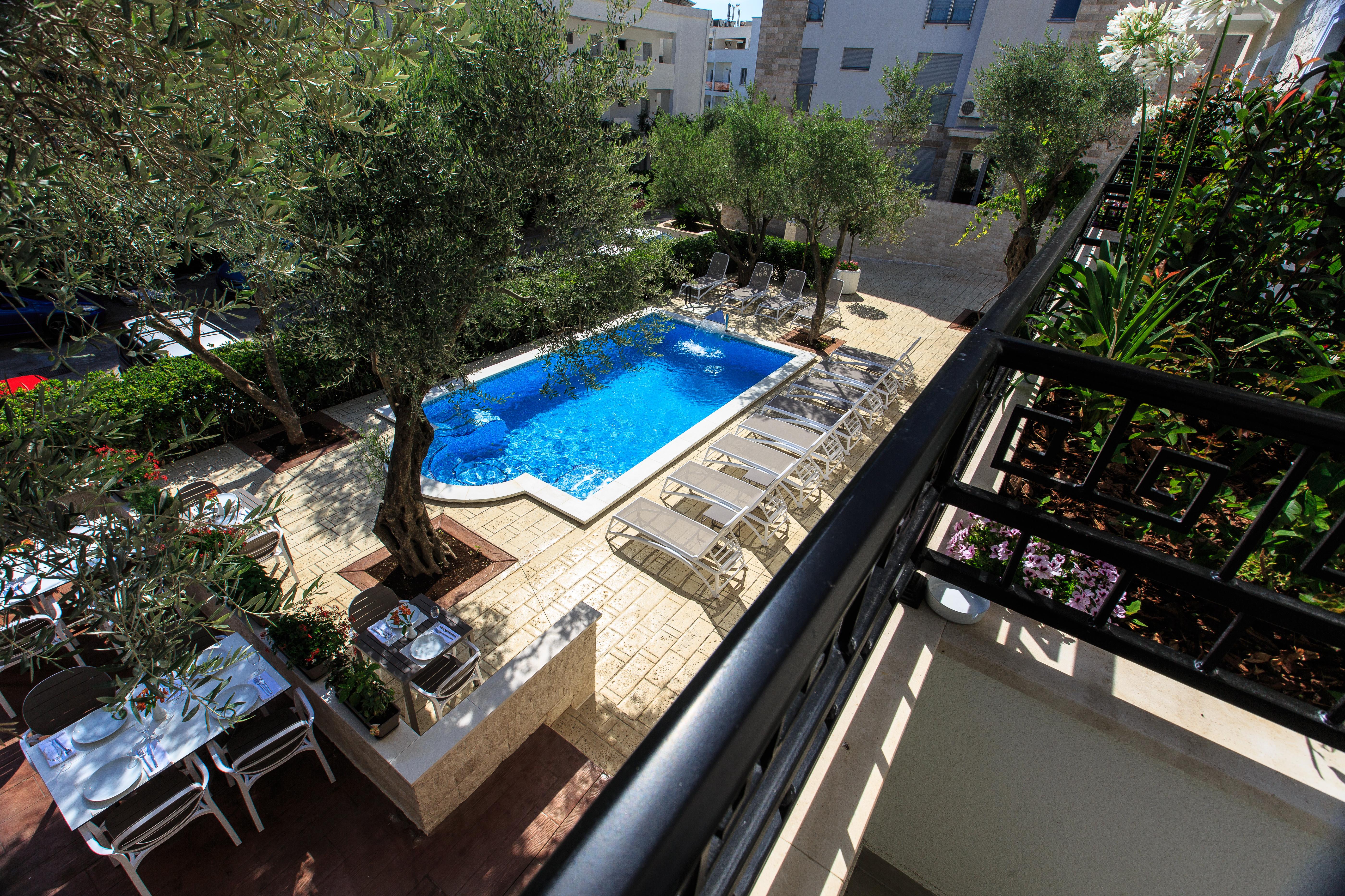 Hotel Harmony By Aycon Petrovac Luaran gambar