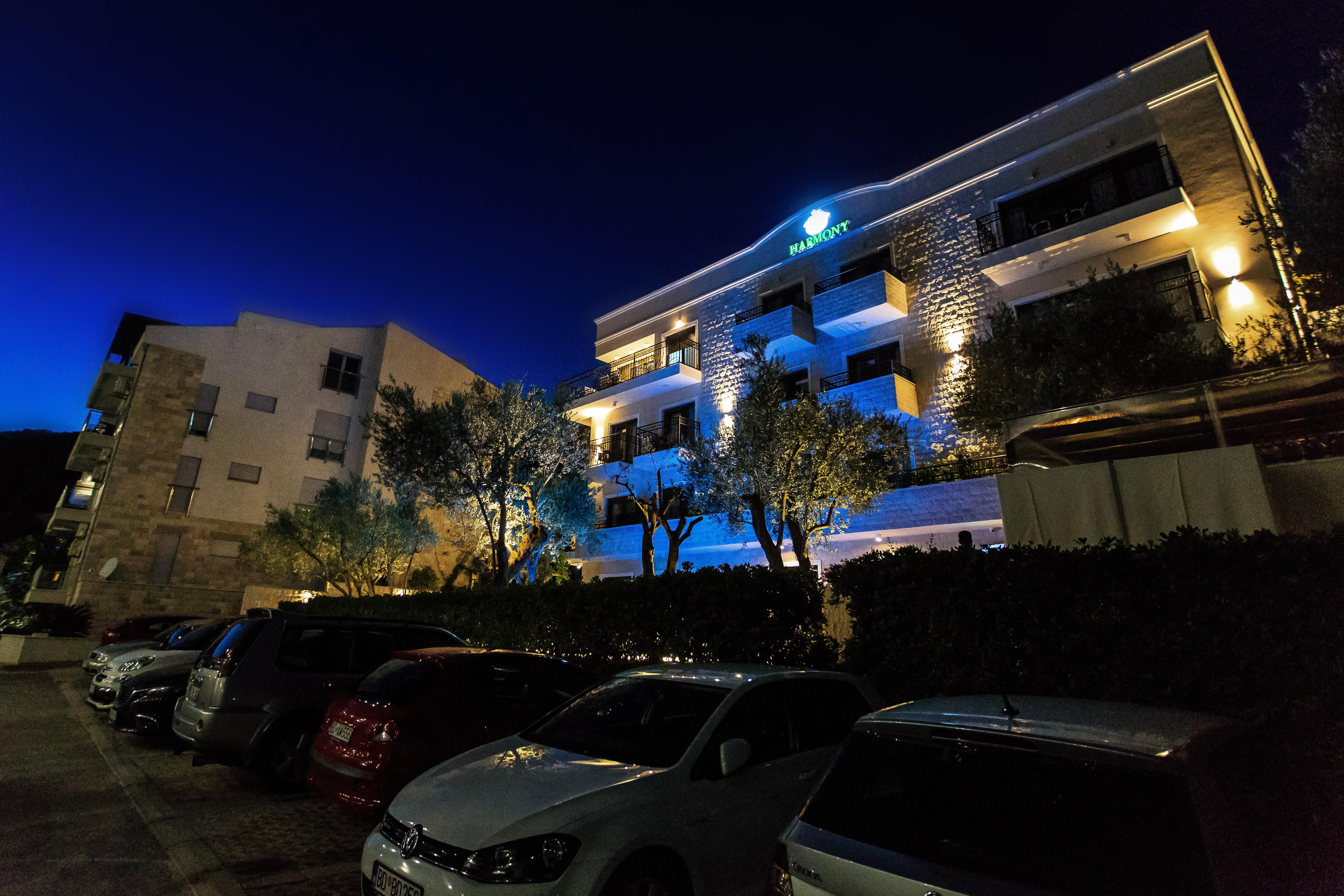 Hotel Harmony By Aycon Petrovac Luaran gambar